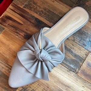 New. Size 8 mule. Chase and Chloe.